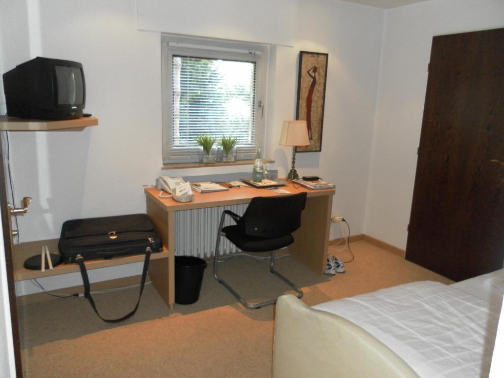 Haus Litzbruck Hotel Dusseldorf Room photo