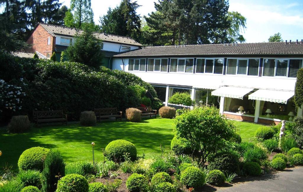 Haus Litzbruck Hotel Dusseldorf Exterior photo